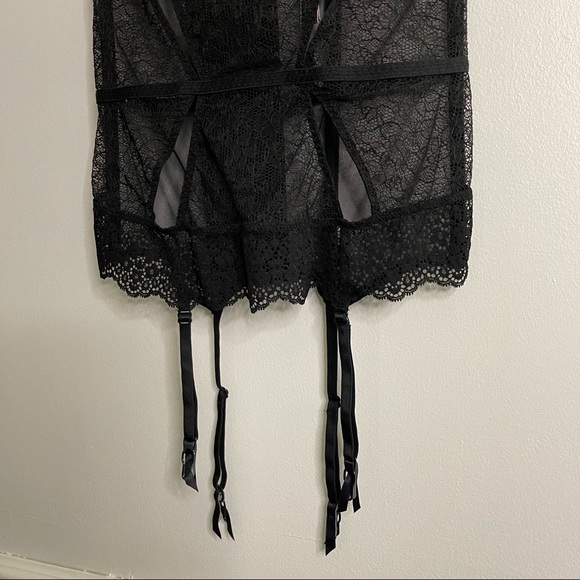 Victoria’s Secret Cup-Lace Corset With Garter, S - Picture 4 of 10